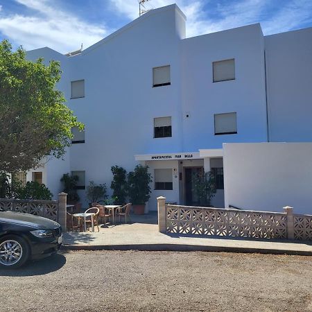 Apartamentos Mar Bella Es Cana Esterno foto