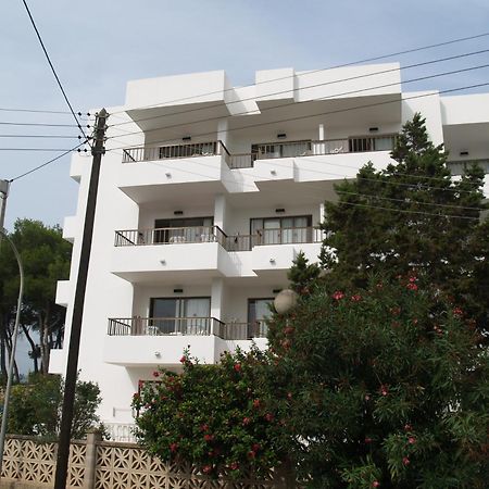 Apartamentos Mar Bella Es Cana Esterno foto