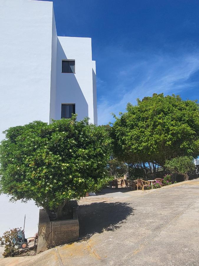 Apartamentos Mar Bella Es Cana Esterno foto